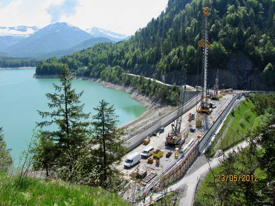 Heightening of the Sylvenstein dam, Germany